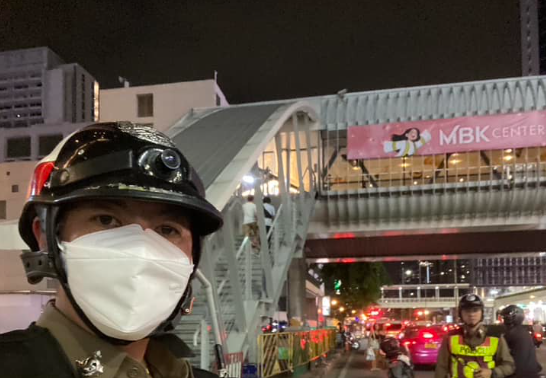 ปทุม6663 6671 ว.4 กวดขันวินัยจราจรหน้าอาคารสยามสเคป ถ.พญาไท